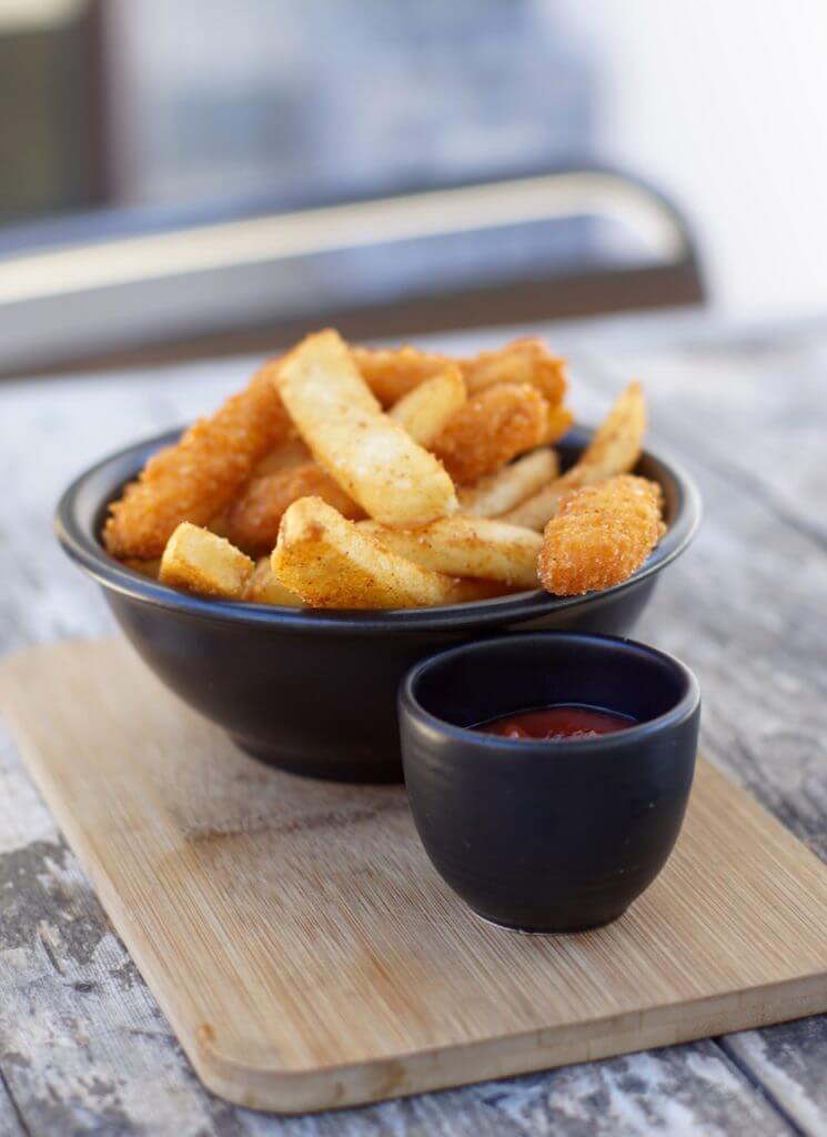 HOT: Commonfolk, Mornington 7 commonfolk