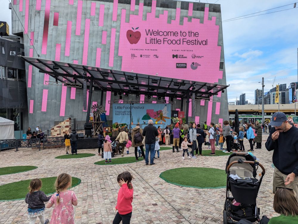 Federation Square with Kids: Everything You Need to Know Before You Go 1 Fed Square Amy Gardner ()
