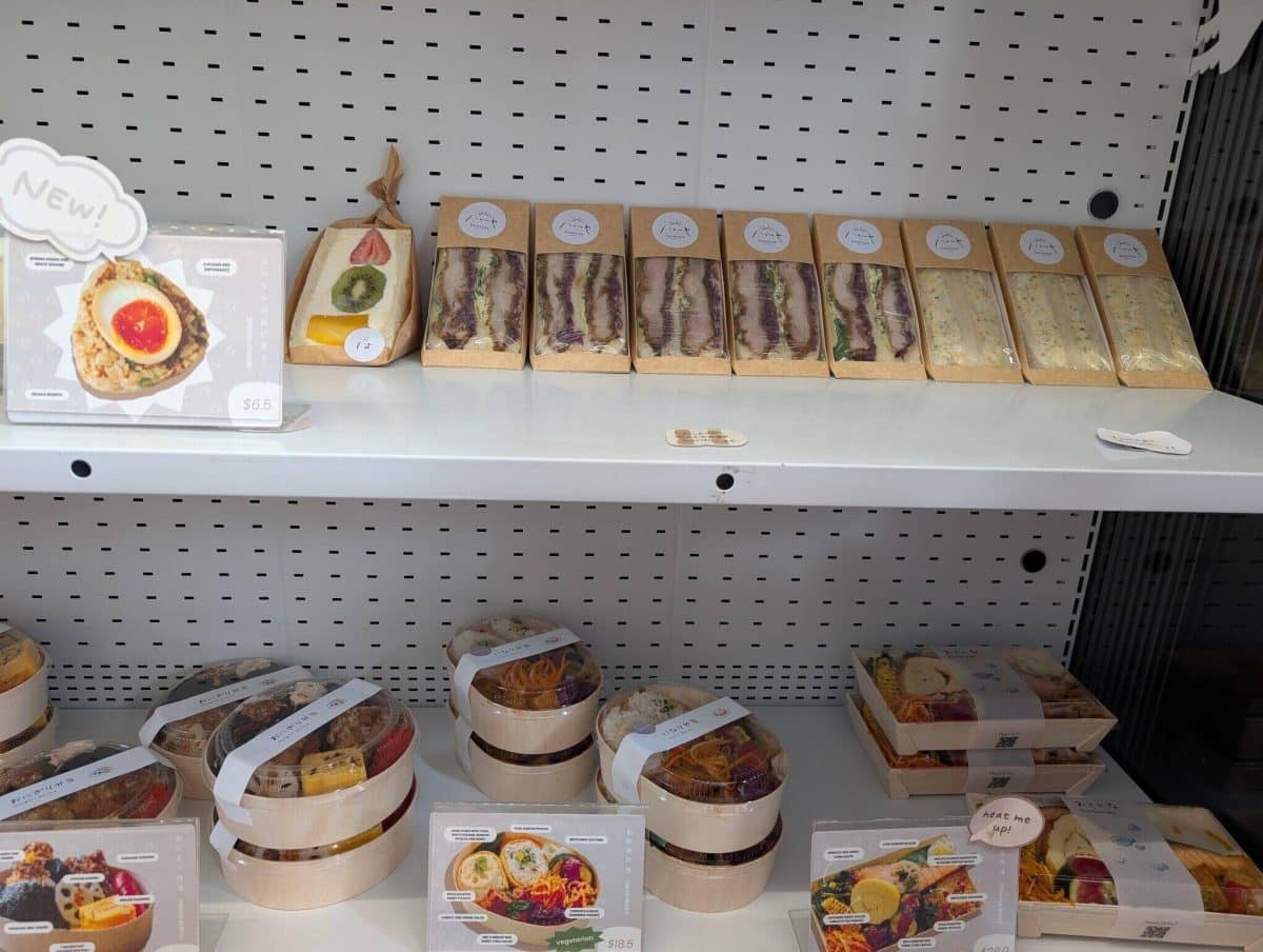 Hareruya Pantry Carlton: The Perfect Lunch + Play Combo 3 Hareruya Pantry