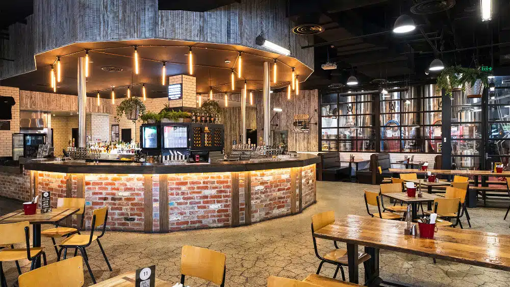 15 Best Docklands Restaurants in Melbourne for Parents and Kids 13 Urban Alley Brewery