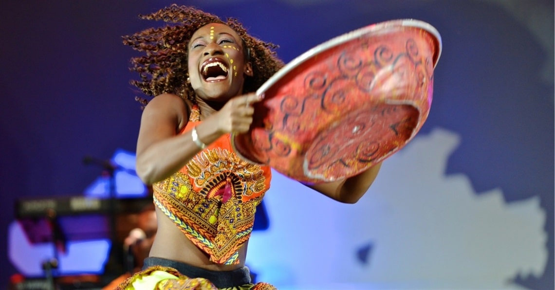 Cirque Mother Africa