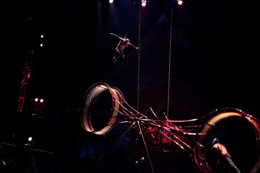 Cirque du Soleil's KOOZA Is Back in Melbourne โ and It's Perfect for Kids 5 Wheel of Death ()