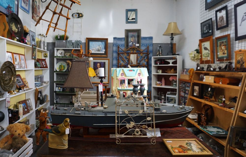 Great Ocean Road Vintage Trail: Op Shops, Antique Stores + Preloved Markets 9 Pombo Mart