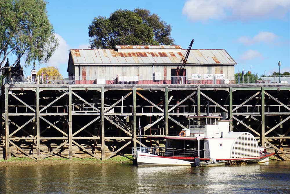Port of Echuca with Kids: Paddle Steamers, the Historic Wharf and What to Do There 5 PS Pevensey Paddlesteamer Echuca px
