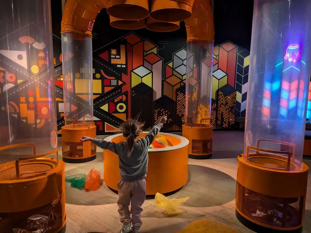 Scienceworks Amy Gardner images () ()
