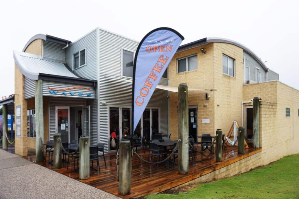 Twelve Apostles and Port Campbell with Kids: The Complete Family Guide 9 Waves Cafe, Bar and Restaurant