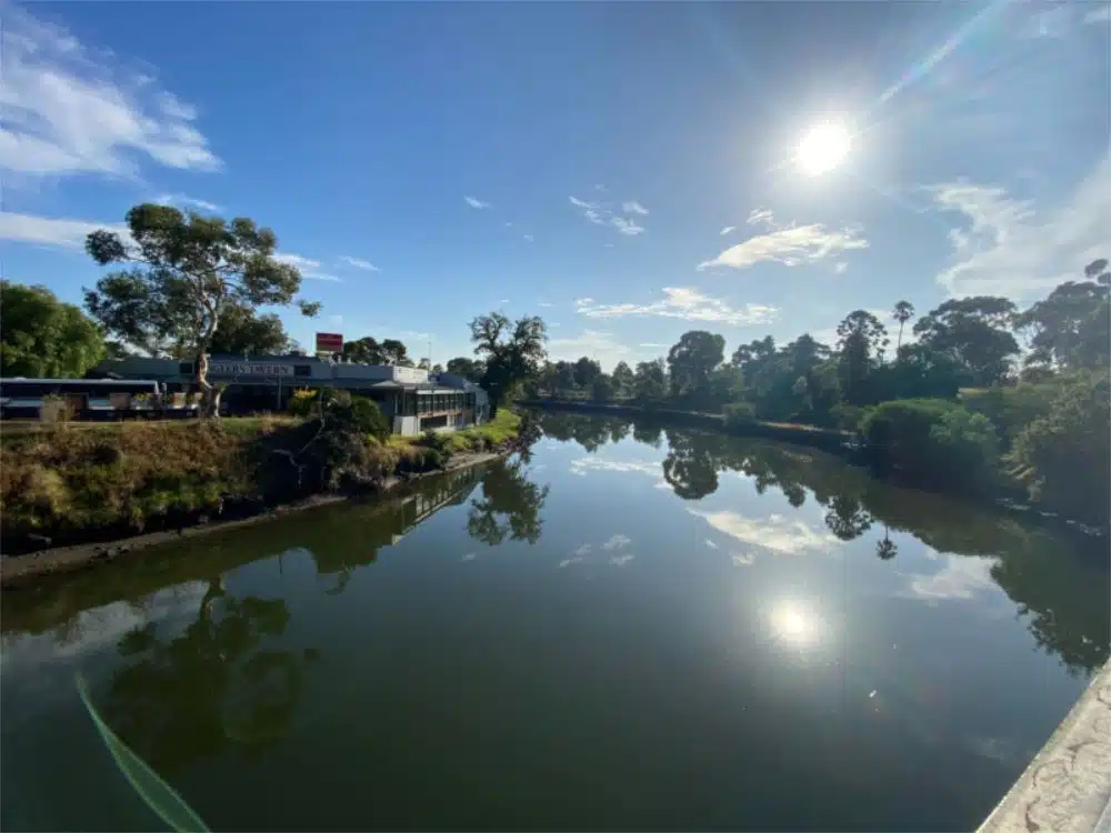 Family Cycling Guide: The Maribyrnong River Trail 13 The Maribyrnong River Trail
