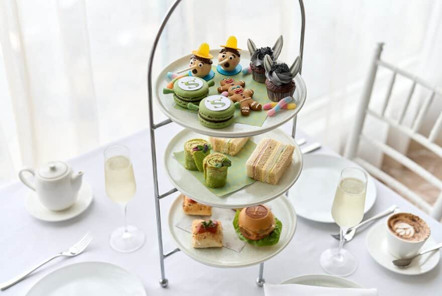 Shrek Afternoon Tea 1 Shrek Afternoon Tea