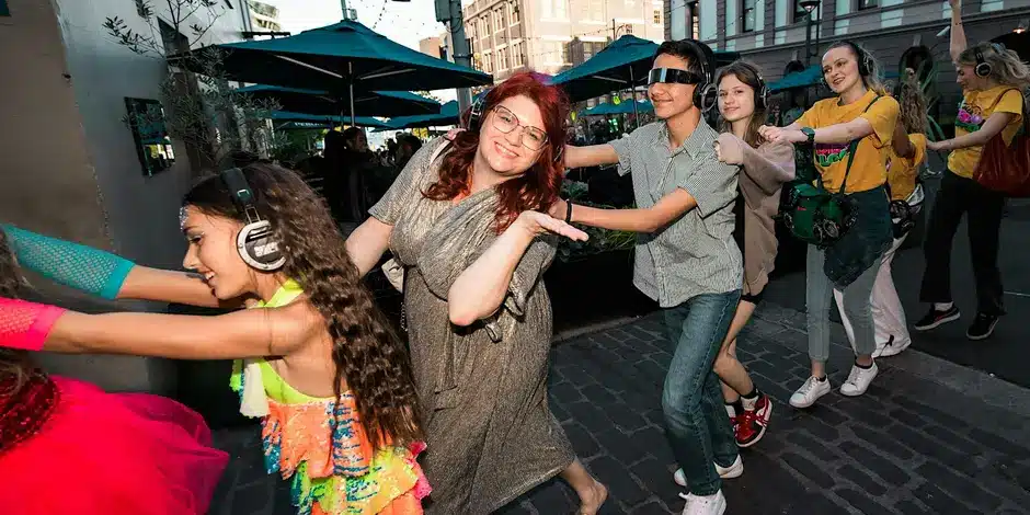 DISCO LOCO - Melbourne's Craziest Silent Disco Tour! 2 DISCO LOCO Melbourne's Craziest Silent Disco Tour!